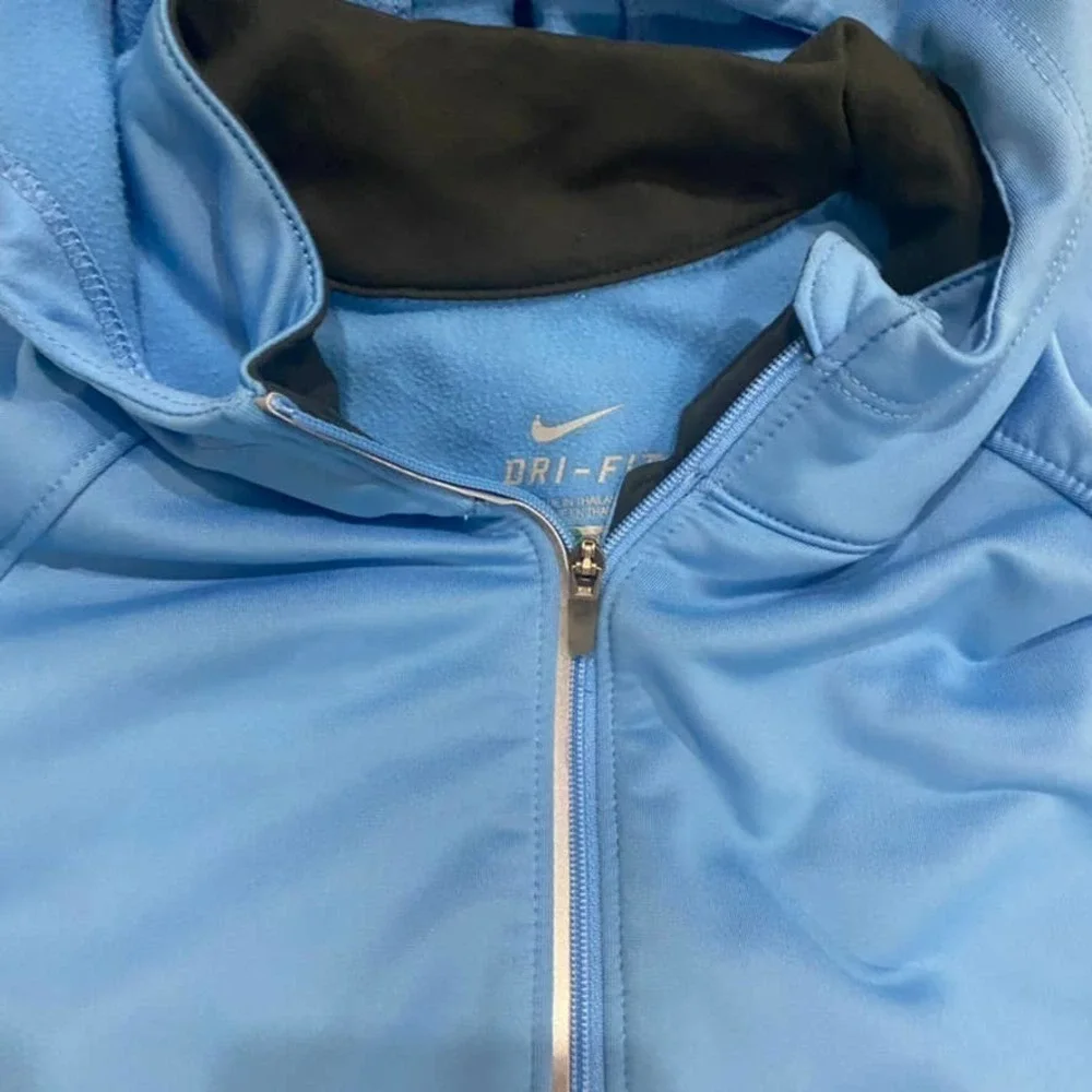 Nike Dri-Fit Hooded Quarter Zip Sweatshirt in Blue, Size M​​​​​​​​​
